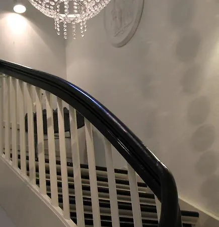 Hotel Faaborg מלון 3*